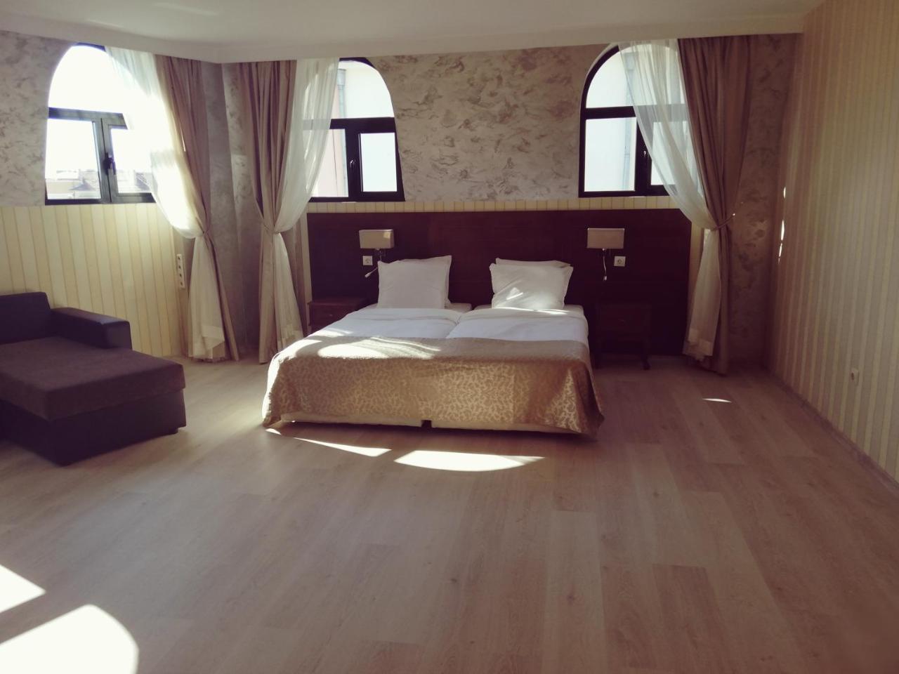Hotel Plaza Burgas City Zimmer foto